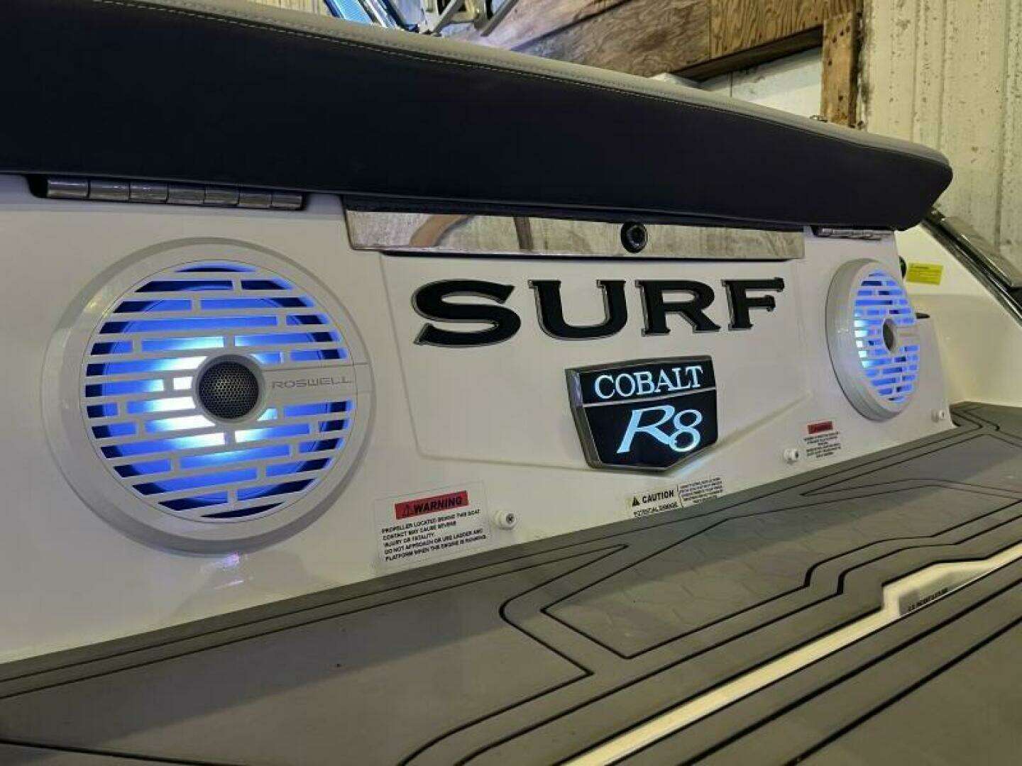 2021 Cobalt R8 Surf - Image 10