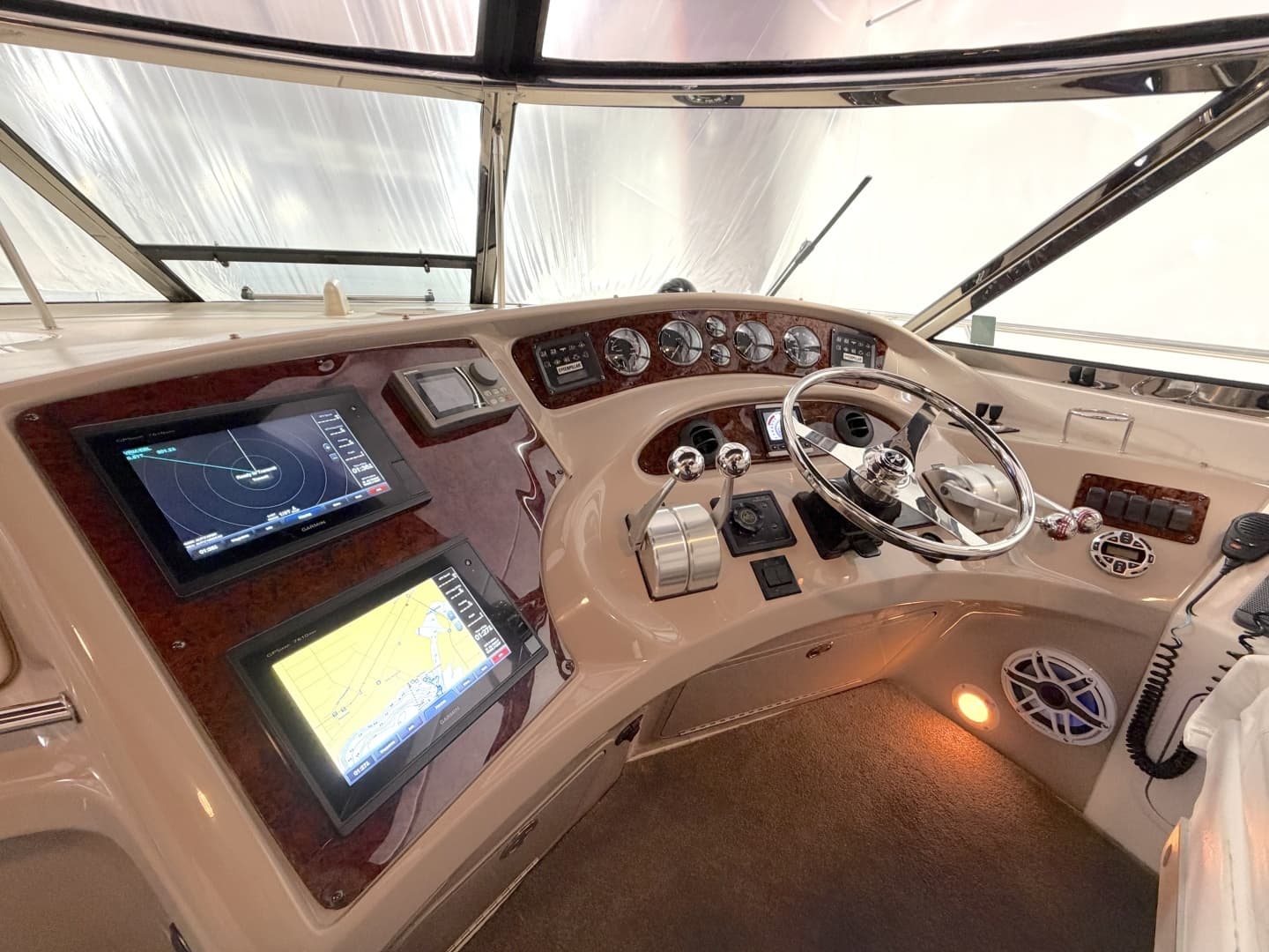 2001 Sea Ray 510 Sundancer 800 CAT - Image 3