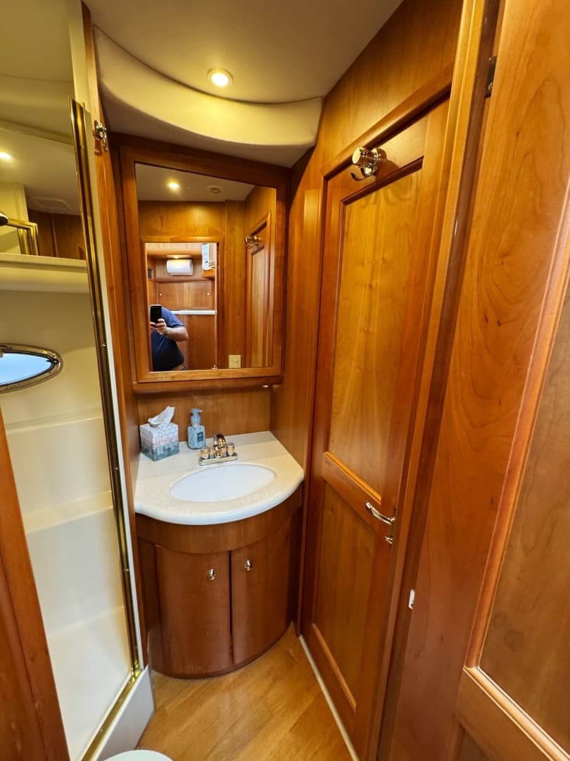 2002 Silverton 39 Motor Yacht - Image 52