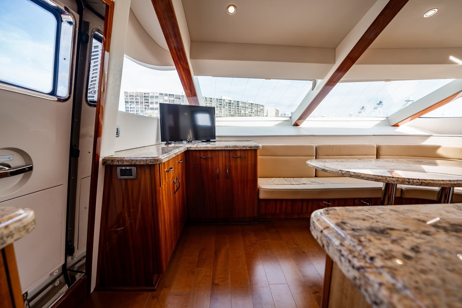 2012 Hatteras — - Image 54