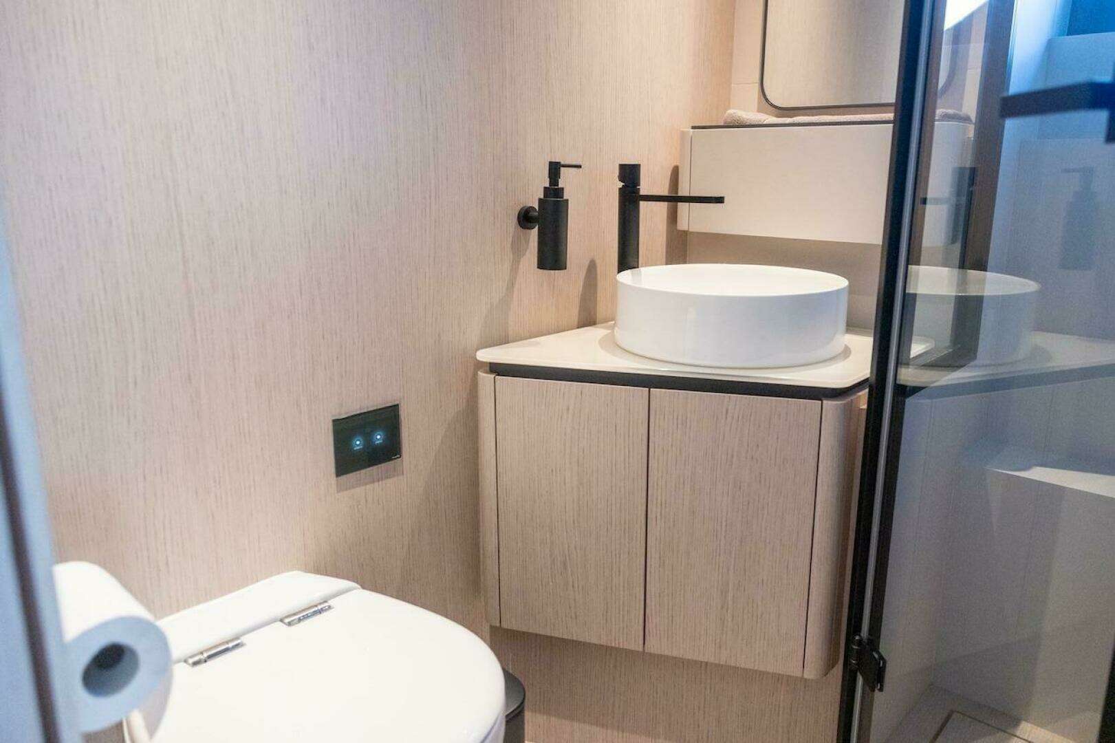 2024 Ferretti Yachts 580 - Image 44