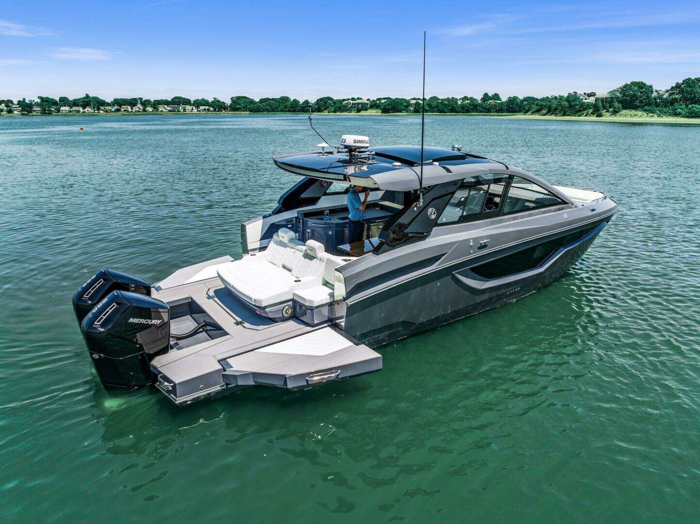 2023 Cruisers Yachts 42 GLS OB - Image 3