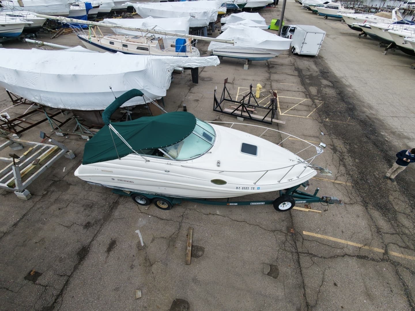 1998 Rinker 266 Fiesta Vee - Image 4