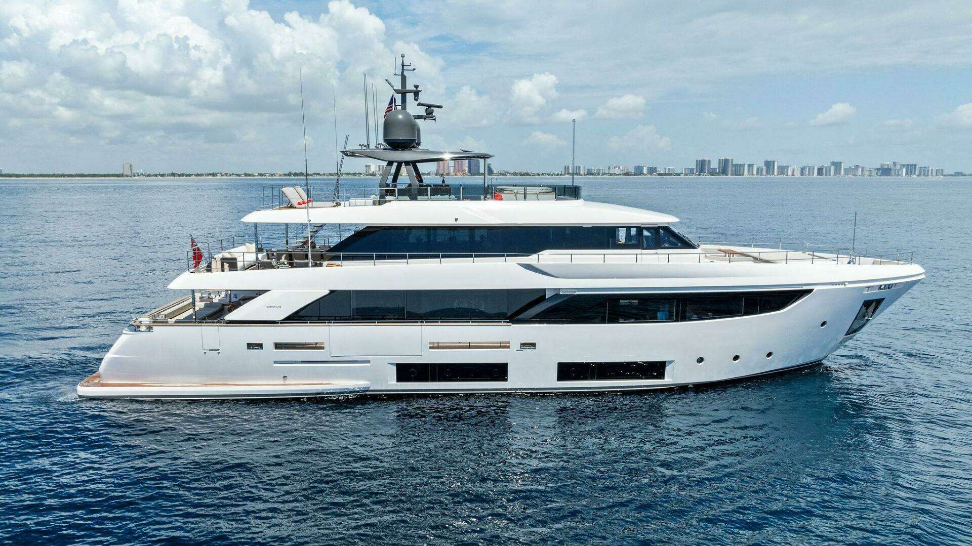 2024 Custom Line Navetta 33 - Image 8