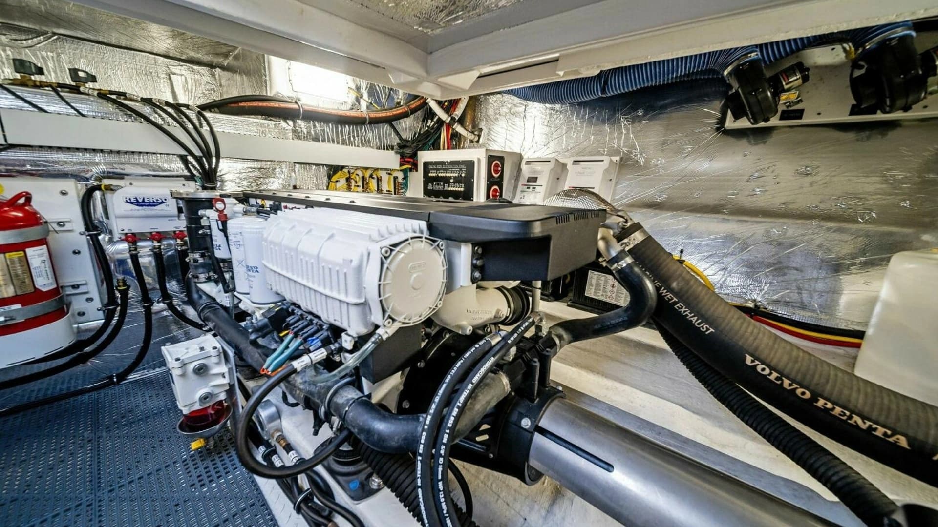 2019 Cruisers Yachts 45 Cantius - Image 62