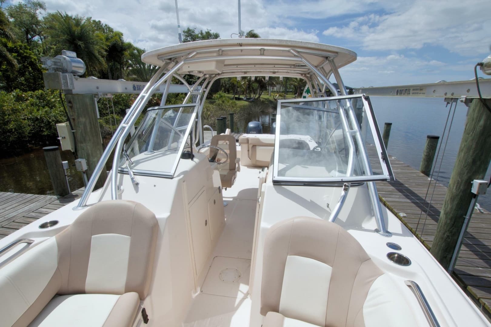 2013 Grady-White Freedom 275 - Image 34