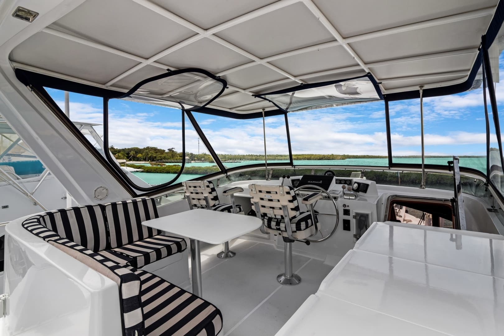 1999 Offshore Yachts 48 Pilothouse - Image 9