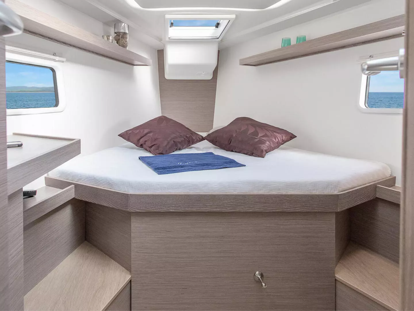 2025 Hanse 418 - Image 19
