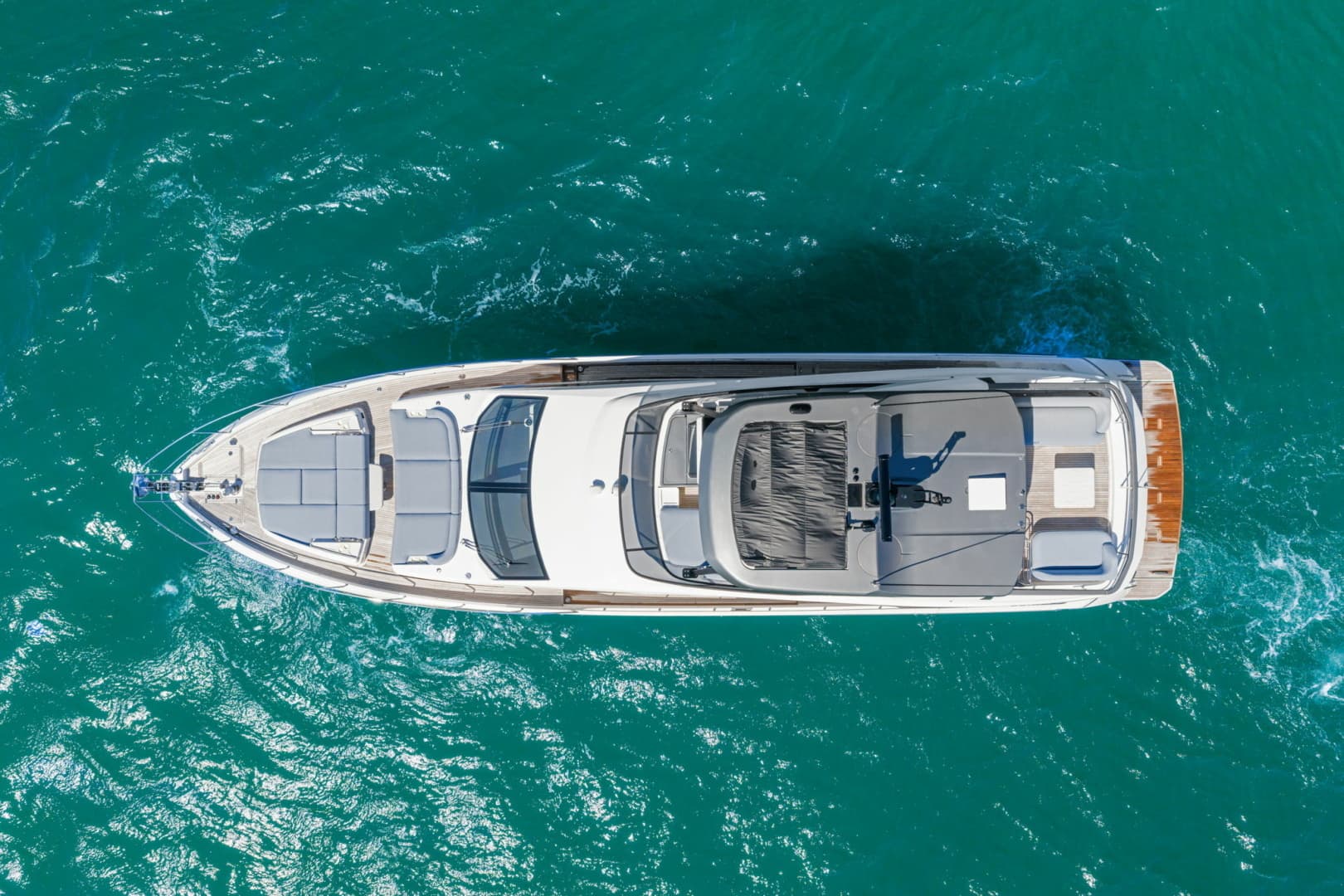 2025 Azimut 68 FLY - Image 7