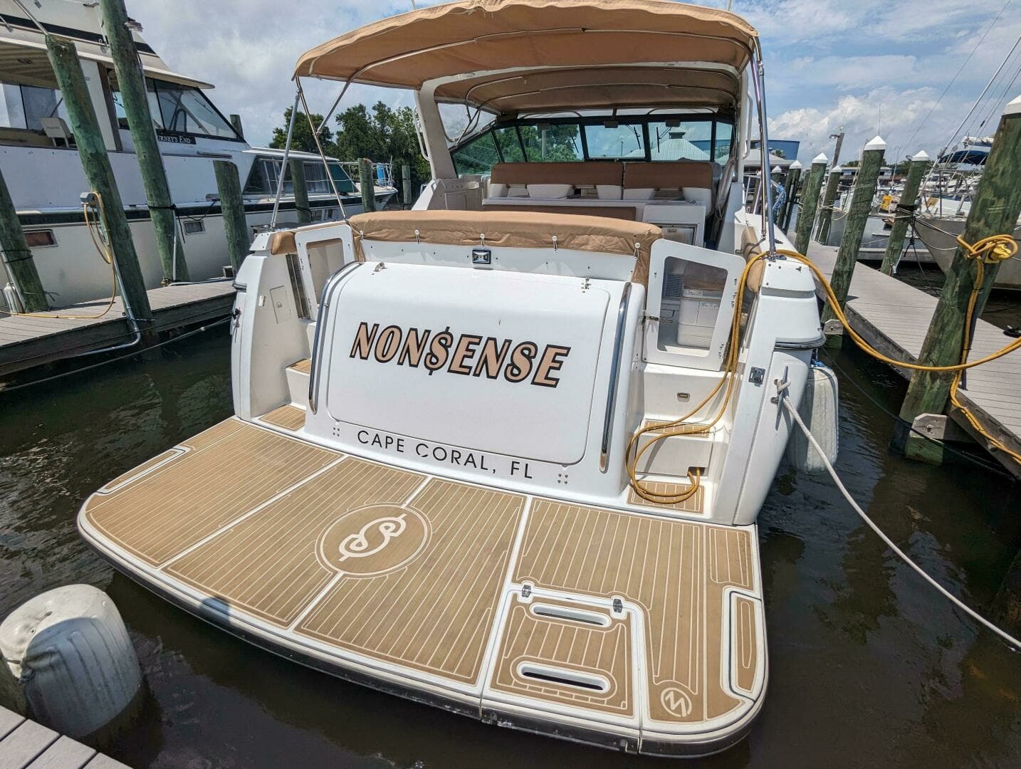 2000 Tiara Yachts 3500 Express - Image 13