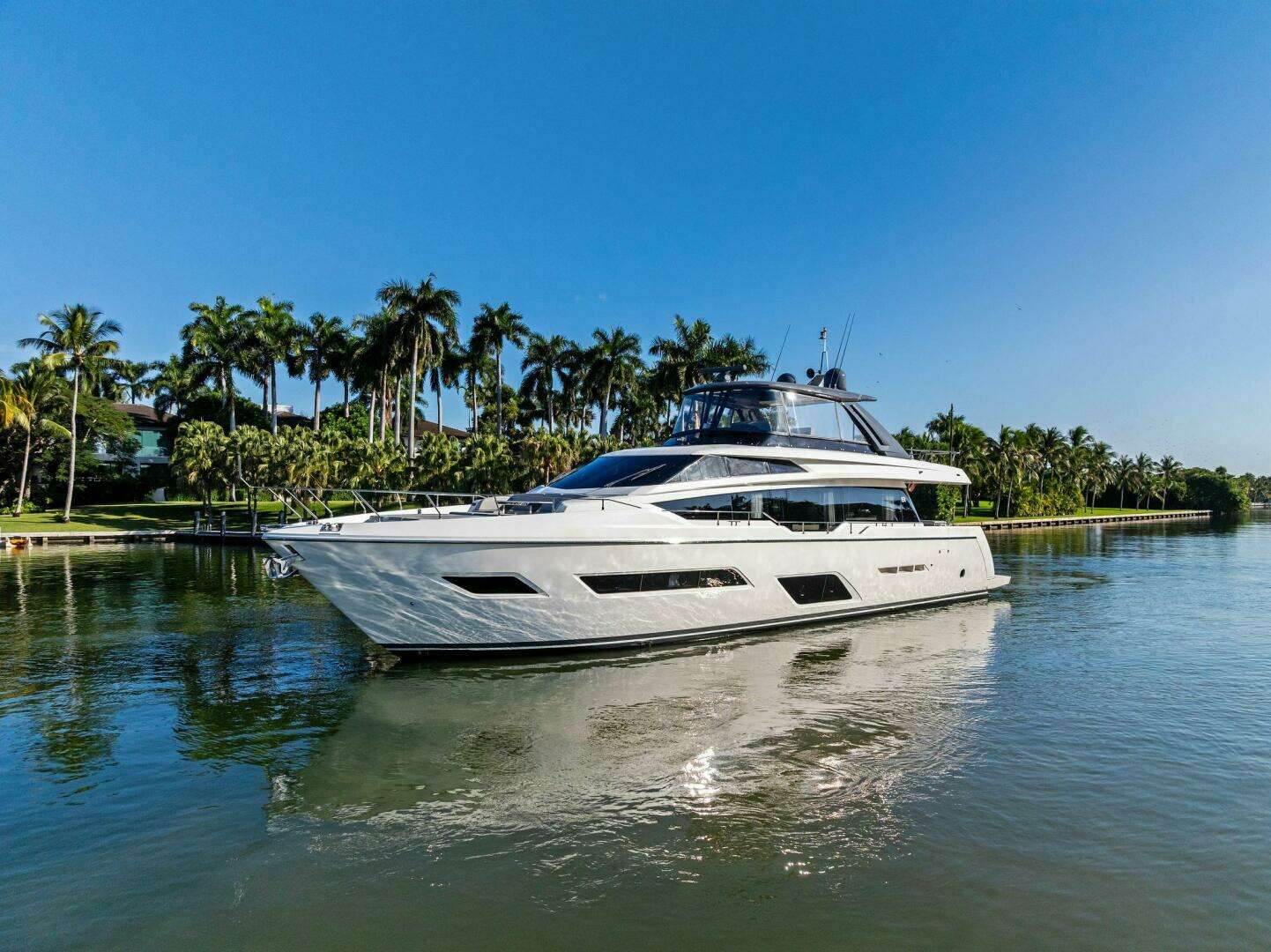 2019 Ferretti Yachts 780 - Image 3