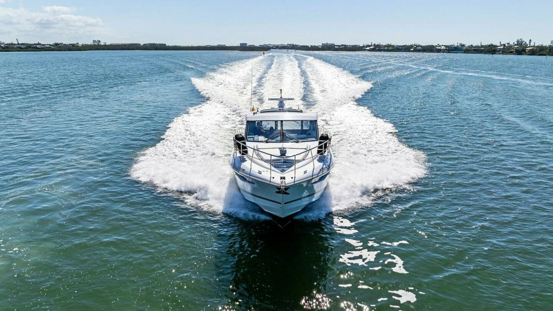 2019 Cruisers Yachts 45 Cantius - Image 76