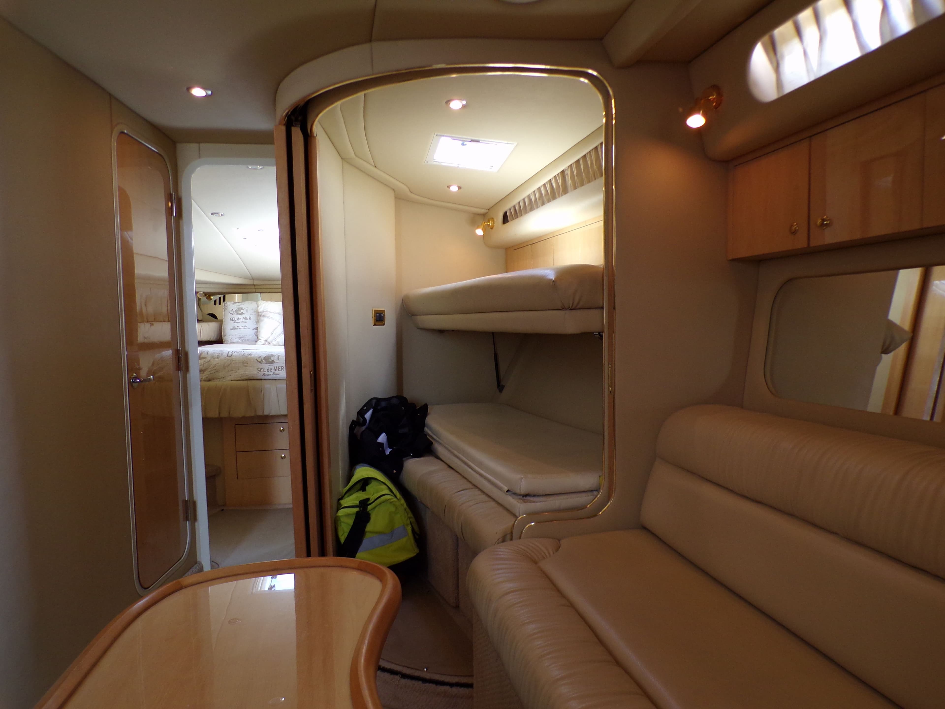 2000 Sea Ray 410 Express Cruiser - 40