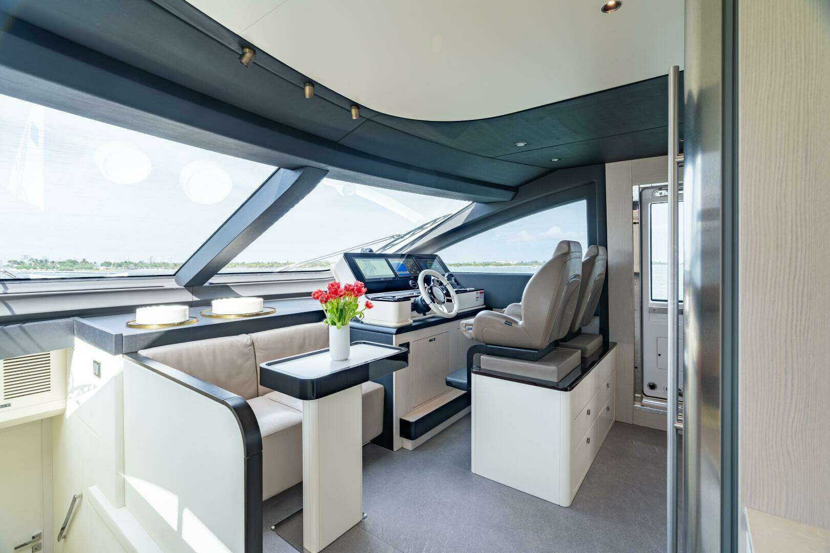 2022 Azimut 78 - Image 33