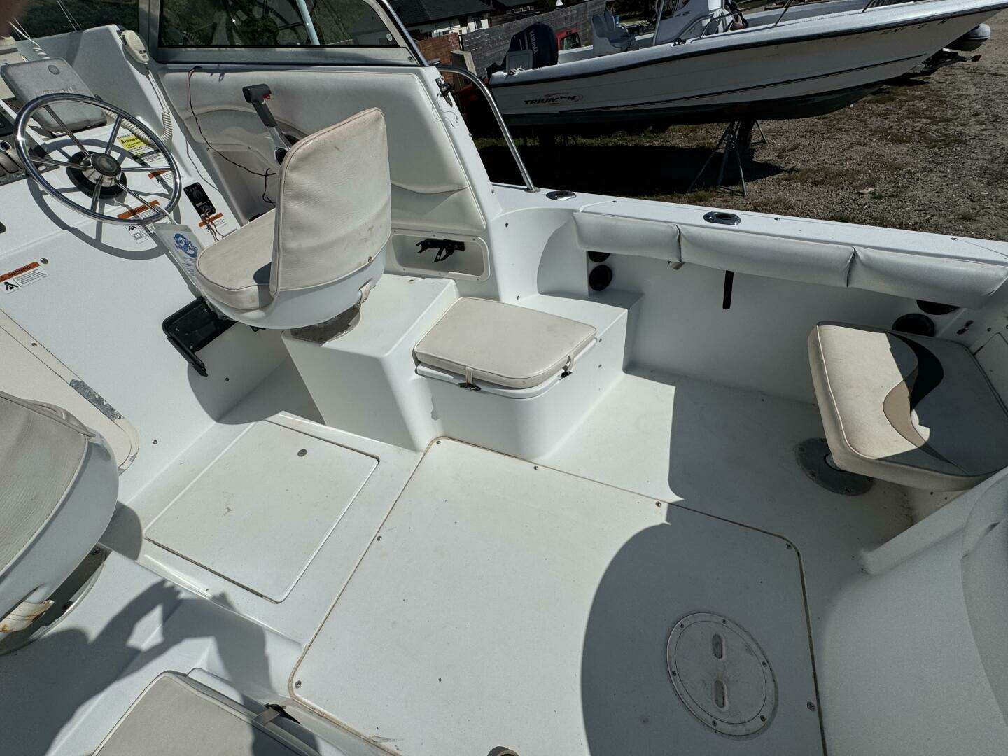 2004 Seaswirl Striper - Image 18