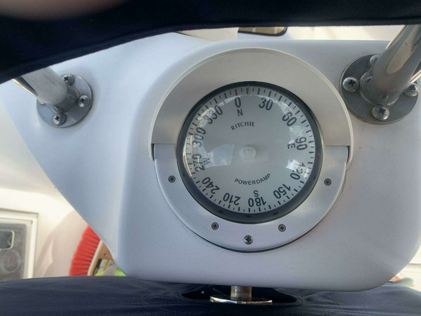 2011 Hunter 45DS - Image 16