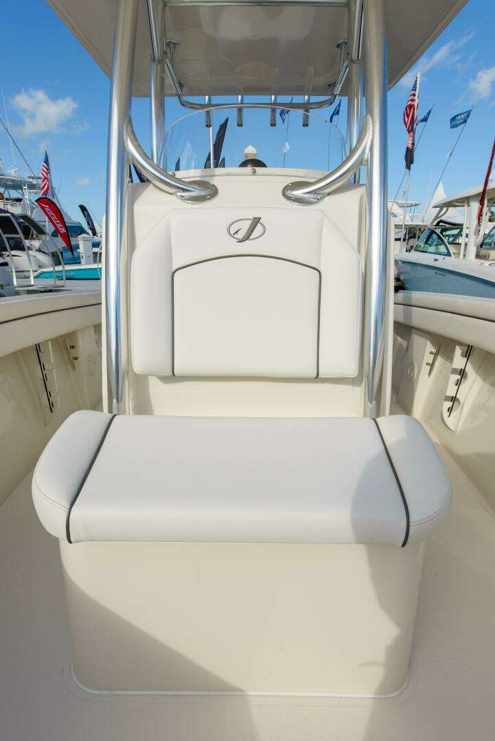 2026 Jupiter 26 - Image 12