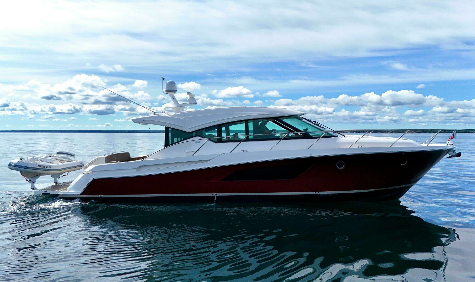 2017 Tiara Yachts 53 Coupe - Image 15
