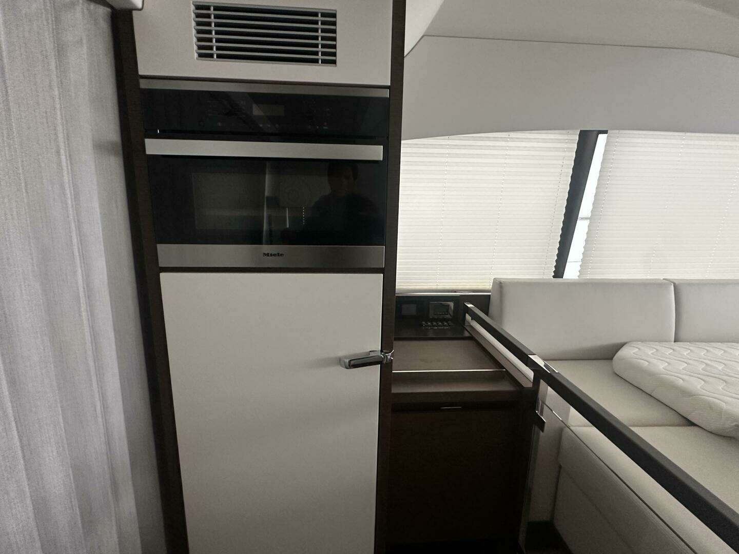 2020 Prestige 460S - Image 14