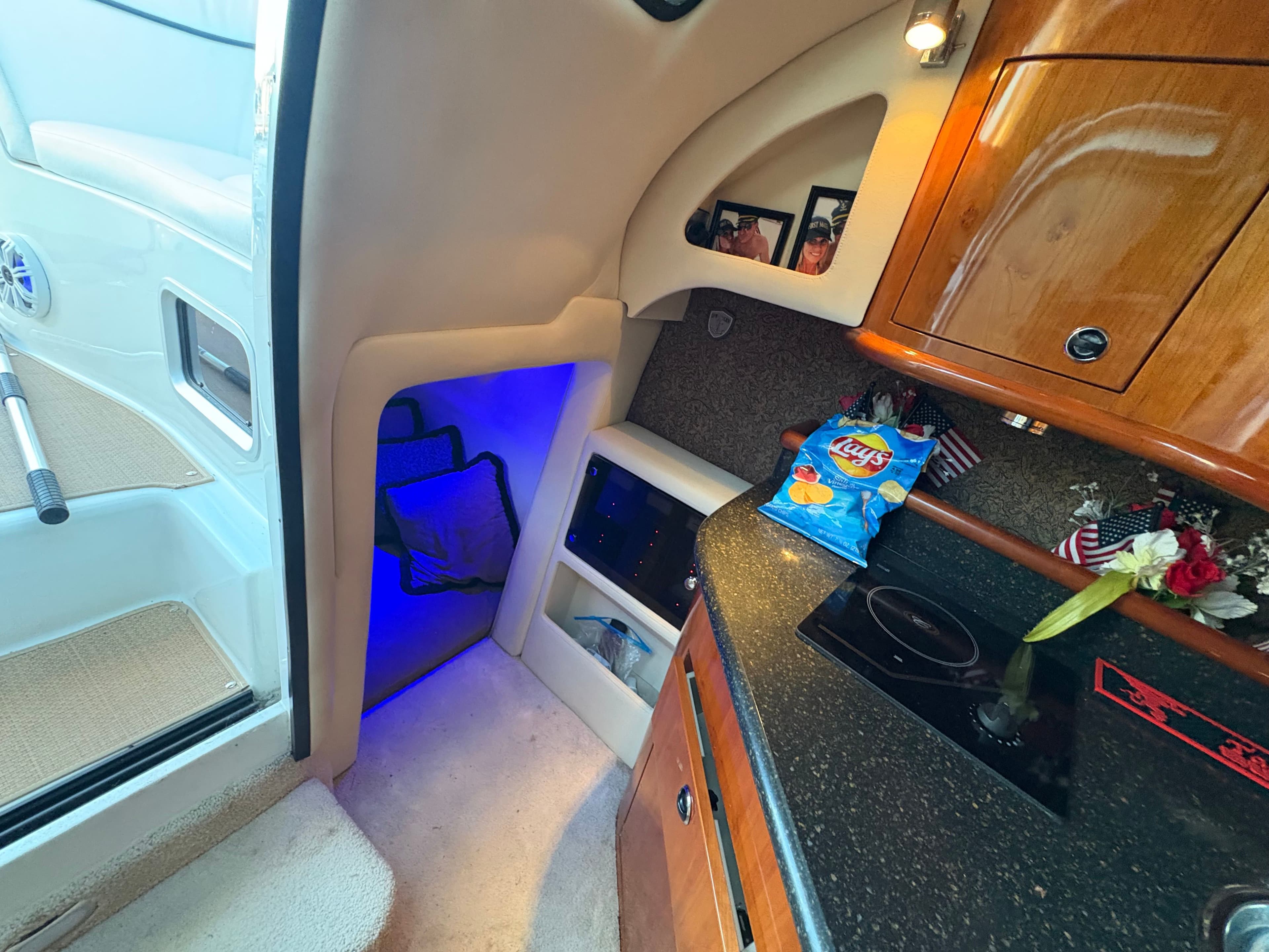 2004 Cobalt 360 - 27
