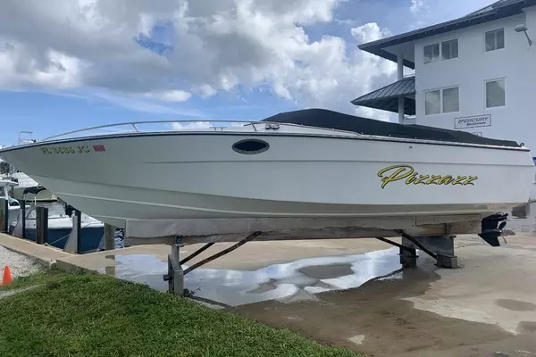 1988 Corsair 25