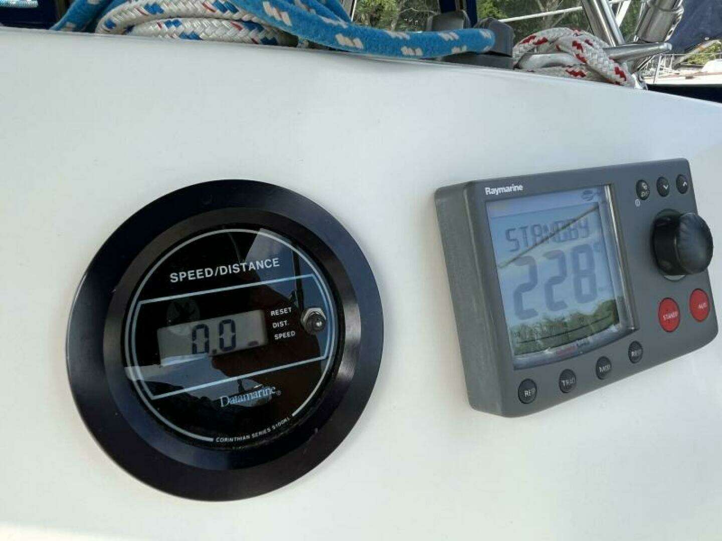 1988 Sabre 34 MkII - Image 39
