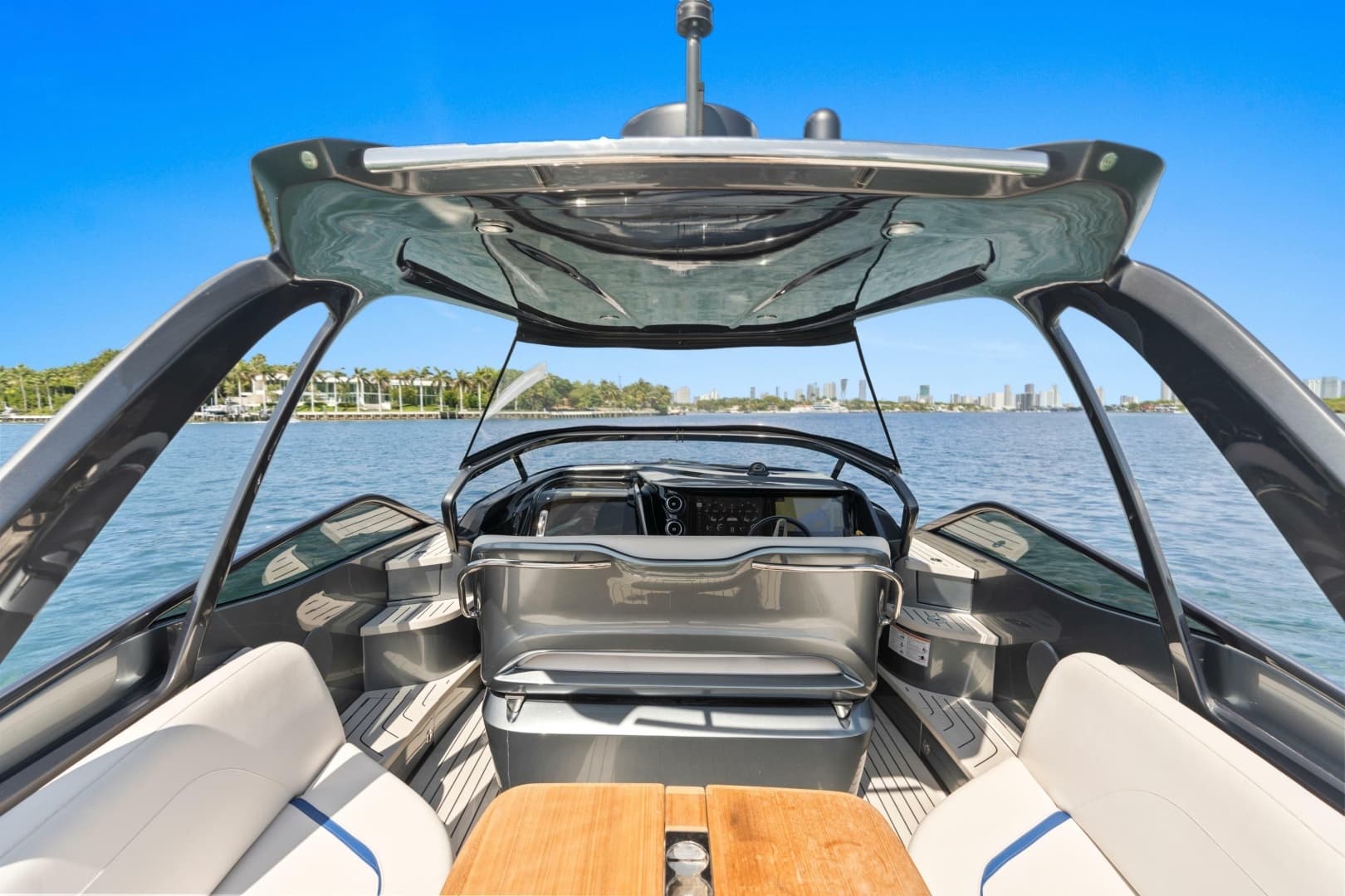 2020 Princess R35 - Image 15