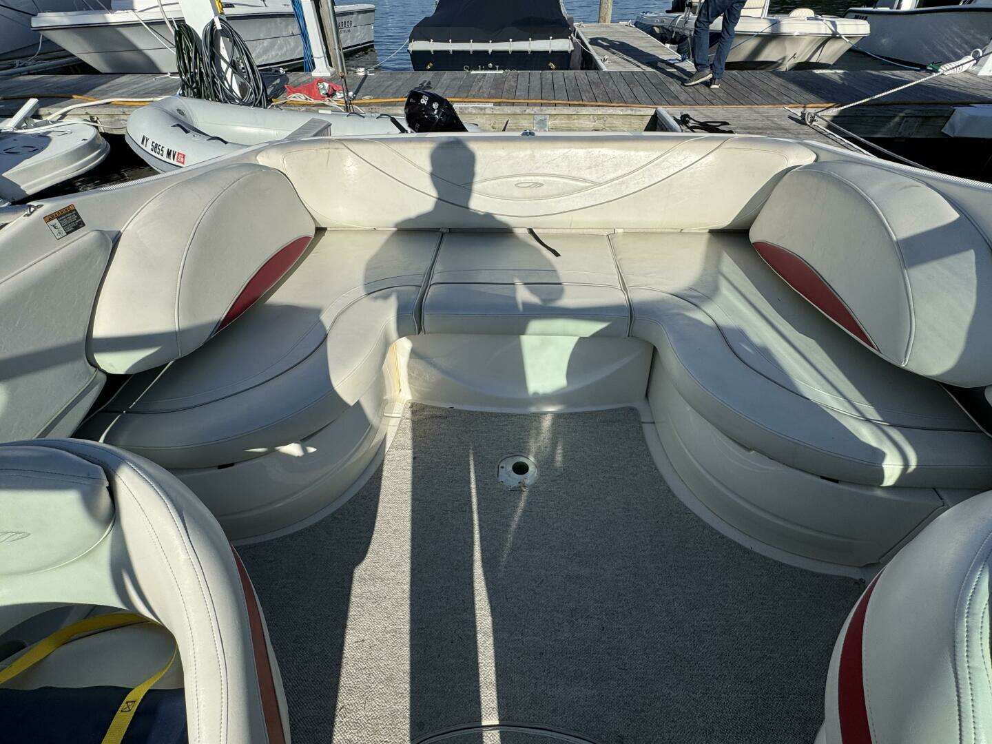 2004 Maxum 2400 SCR - Image 23