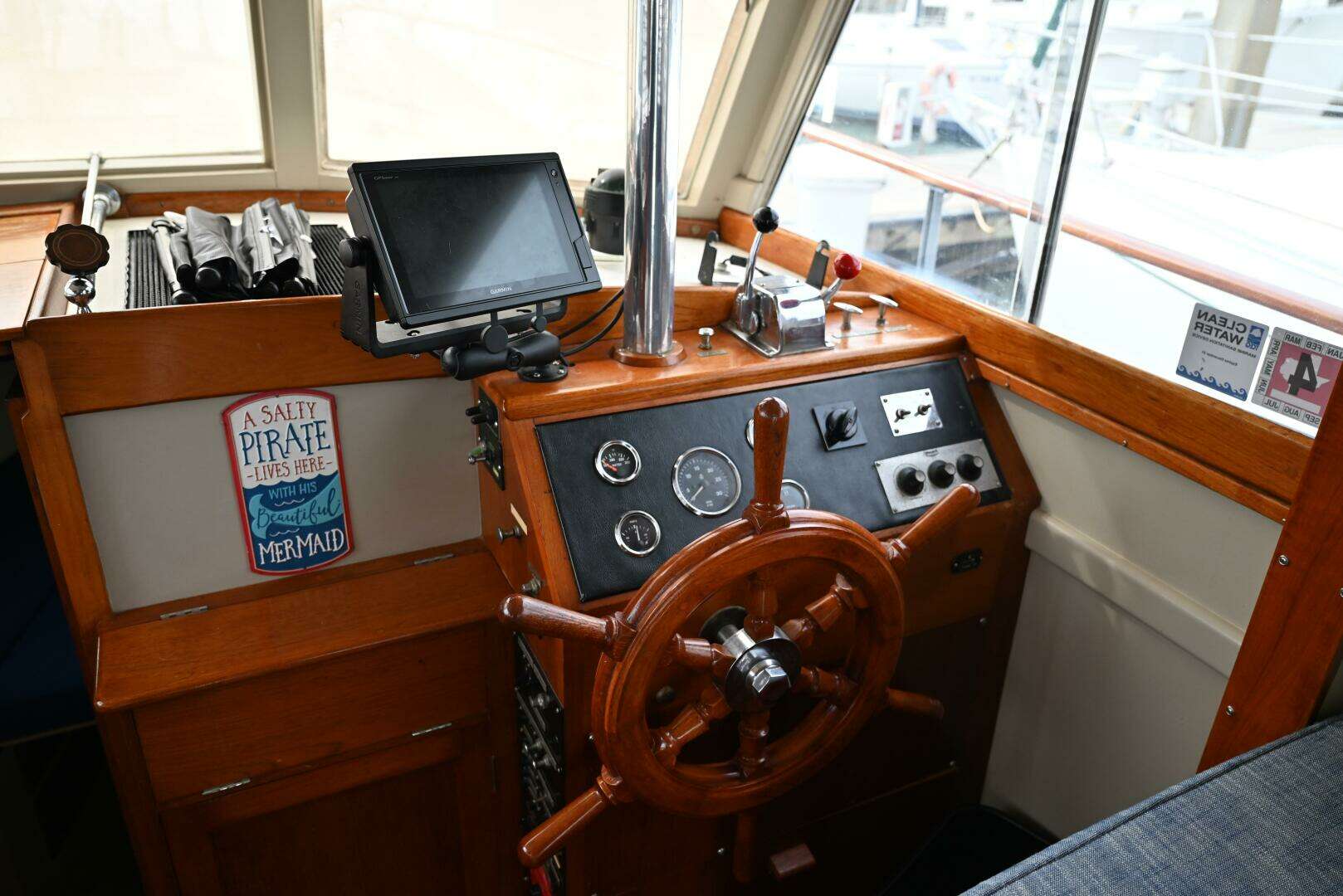 1970 Grand Banks Flybridge Trawler - Image 15