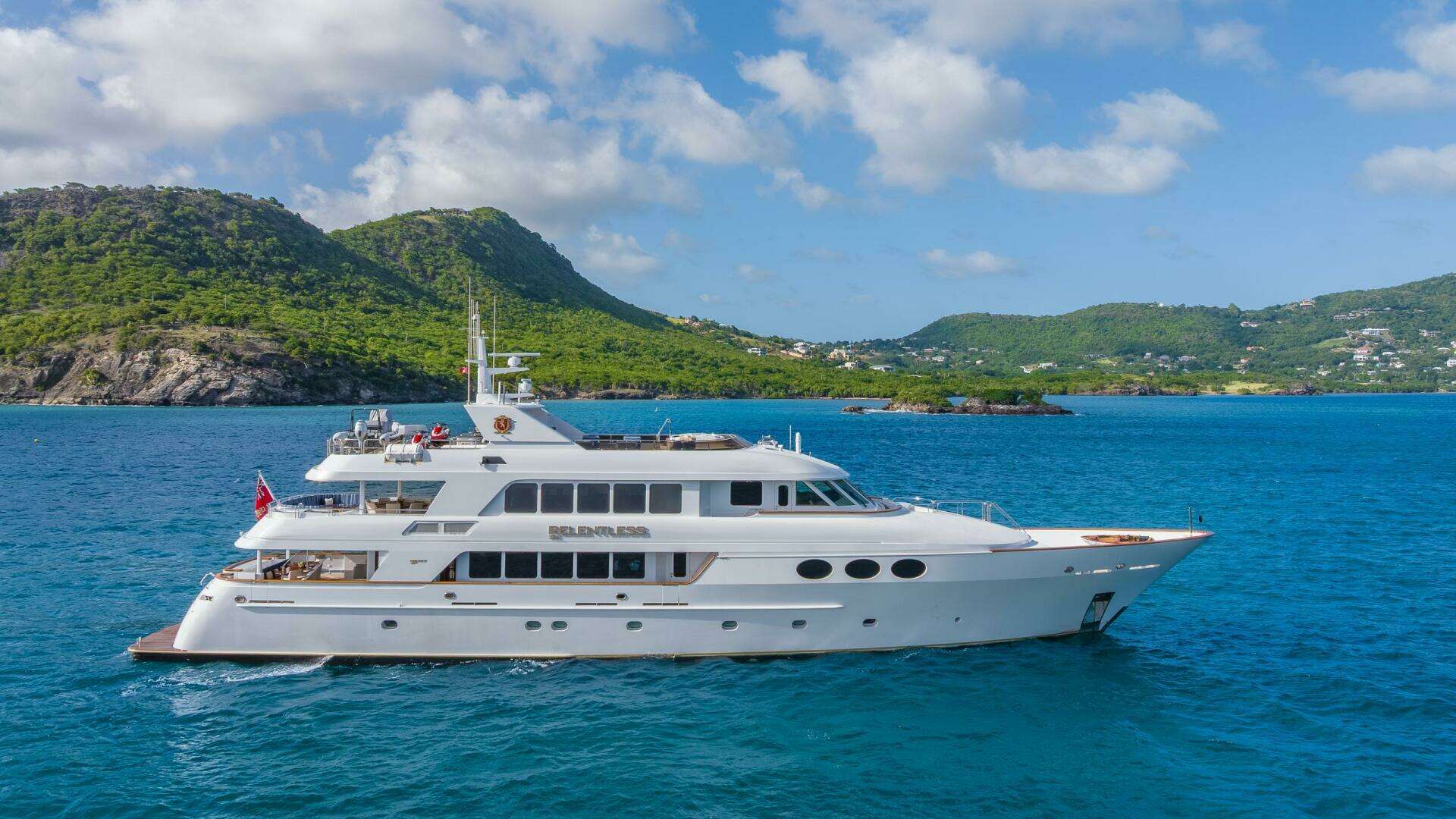 2001 Trinity Yachts Tri-Deck MY - Image 42