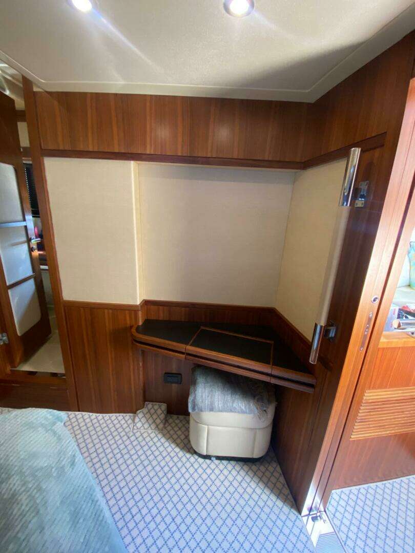 2014 Azimut Magellano 50 - Image 34