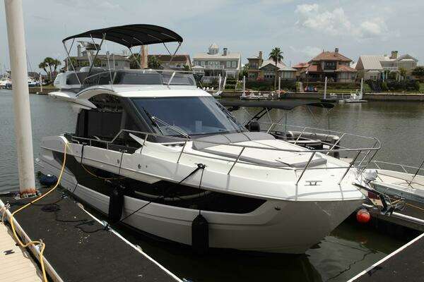 2025 Galeon — - Image 1