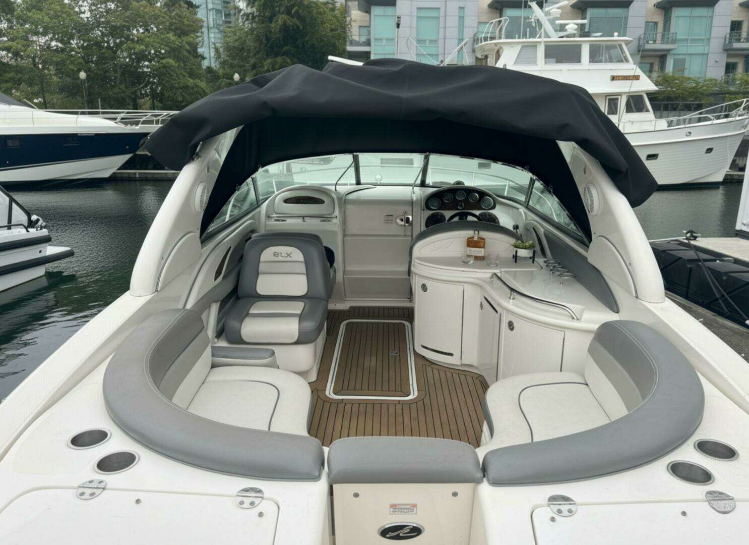 2007 Sea Ray 29SLX with cuddy cabin - Image 6
