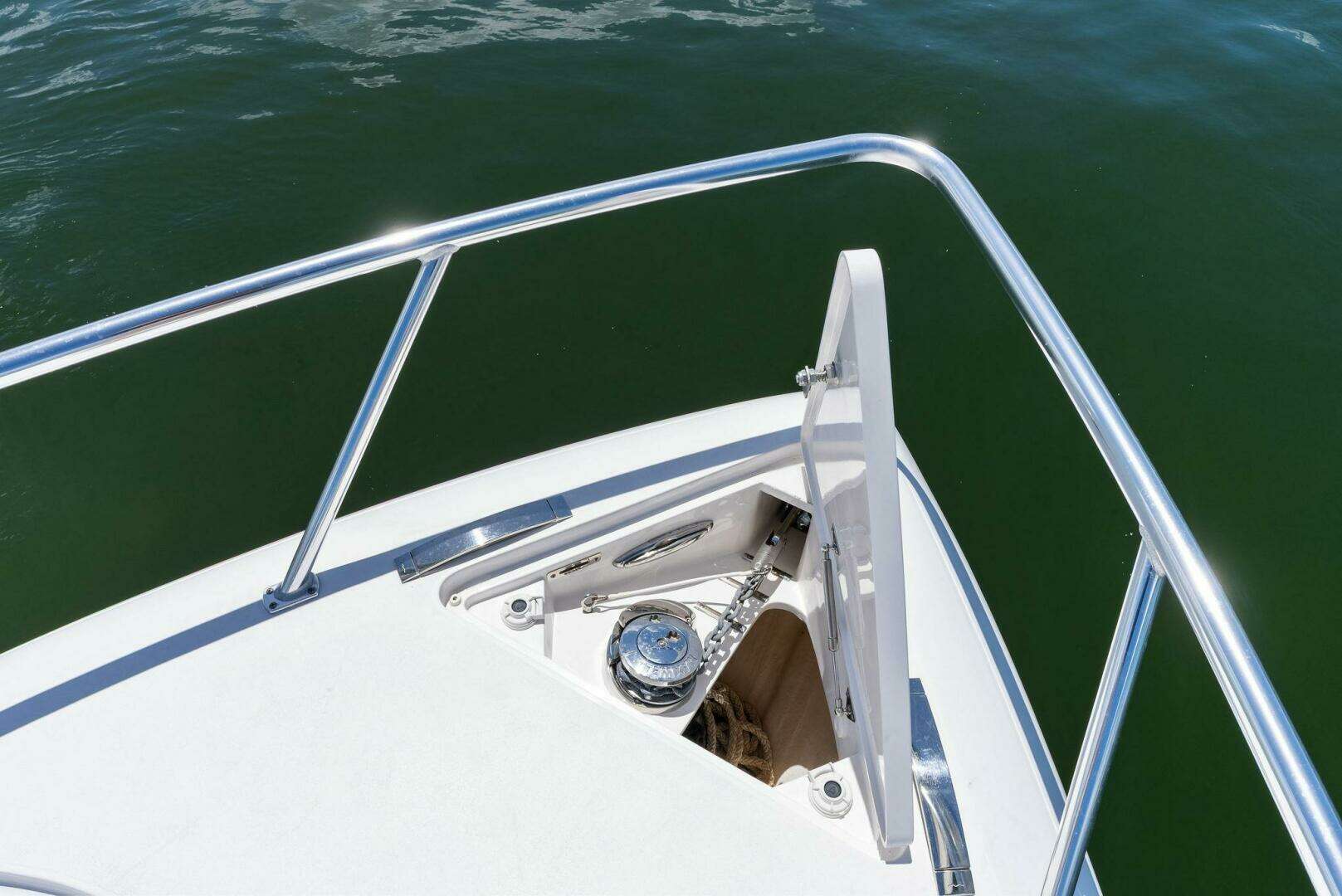 2022 Intrepid 438 Evolution - Image 22