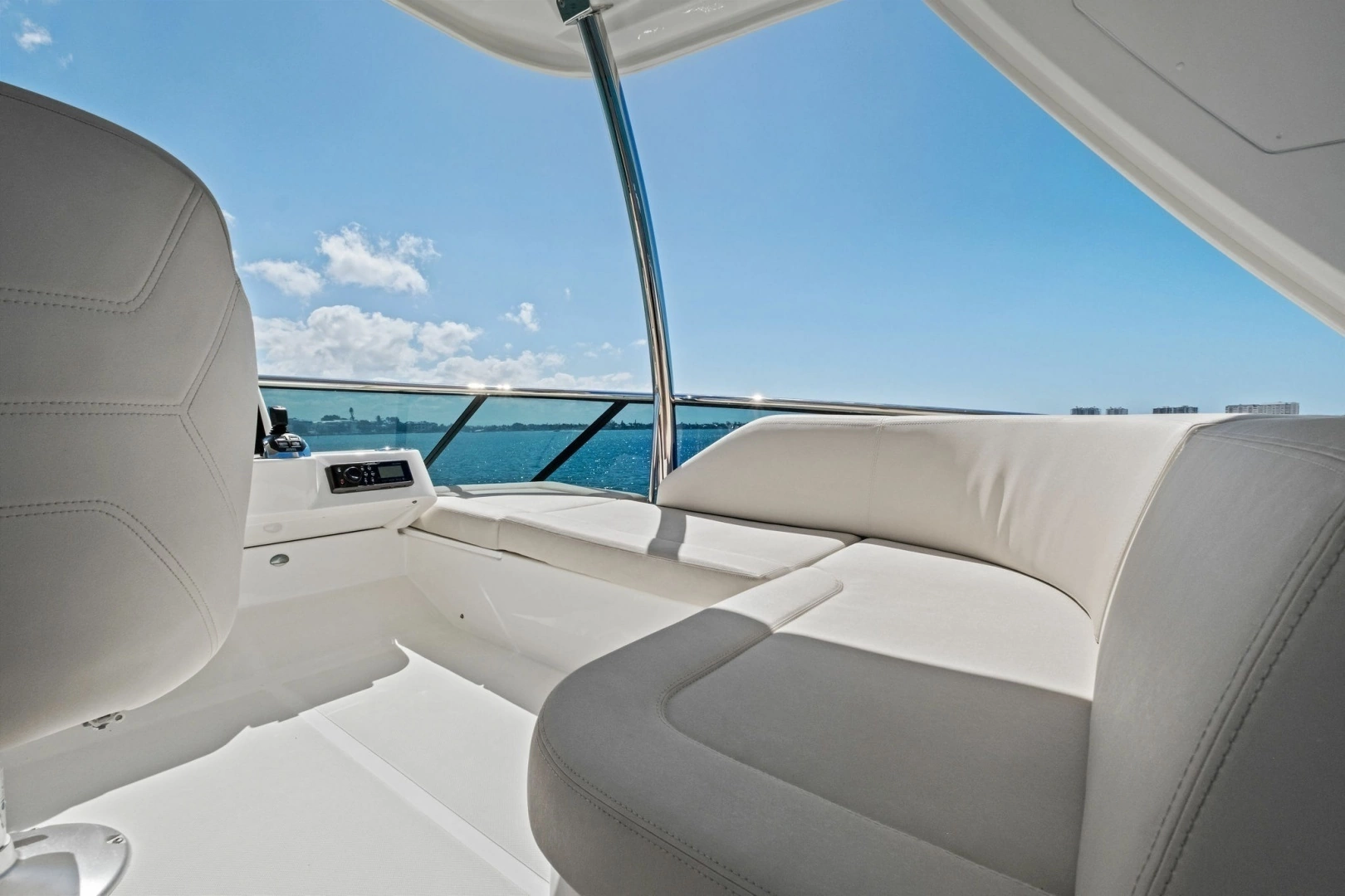 2019 Absolute 52 Navetta - Image 49
