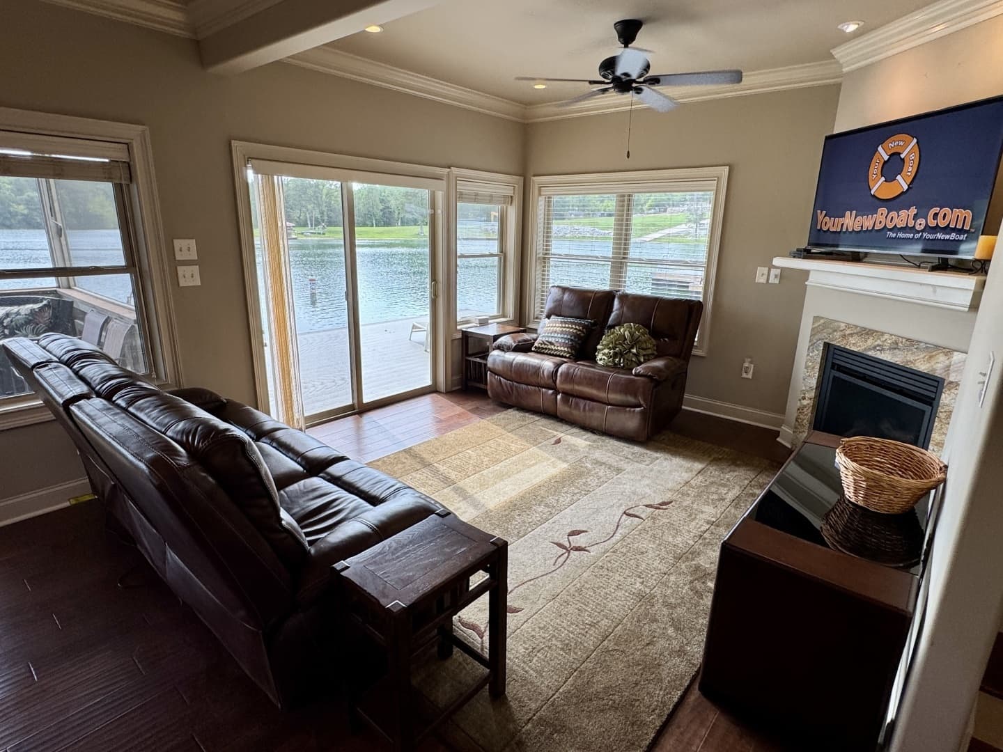 2010 Custom Floating Cabin - Approx 1340sqft - Image 61