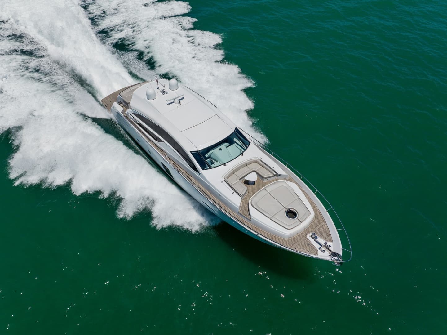 2010 Pershing 80 - Image 28