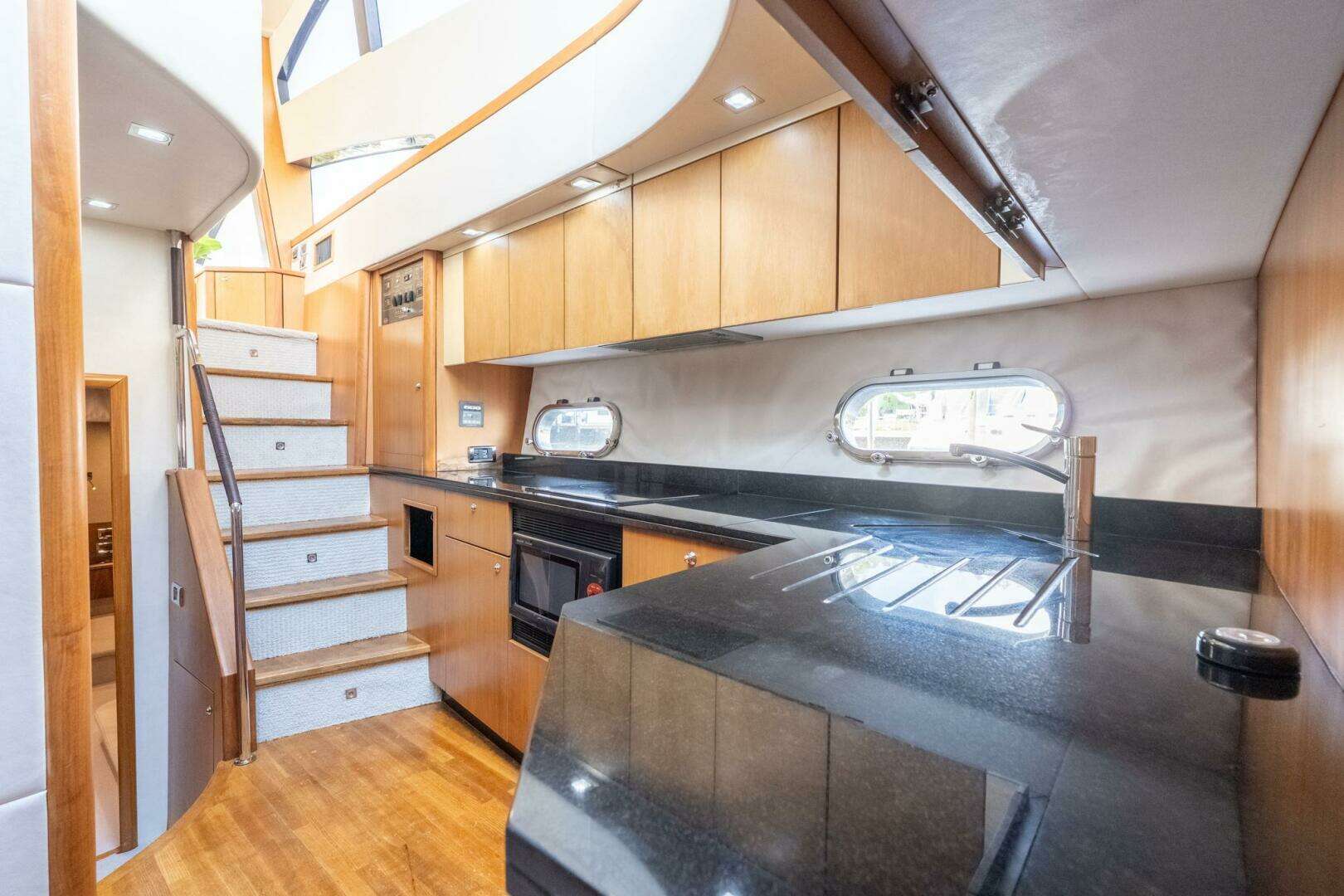 2009 Sunseeker 60 Manhattan - Image 33