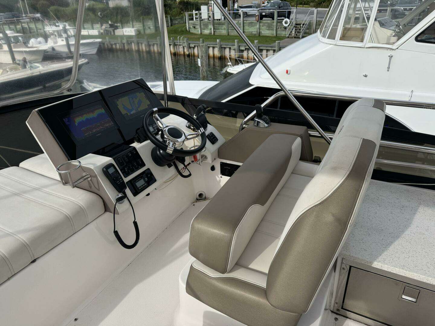 2017 Regal 42 Fly - Image 50
