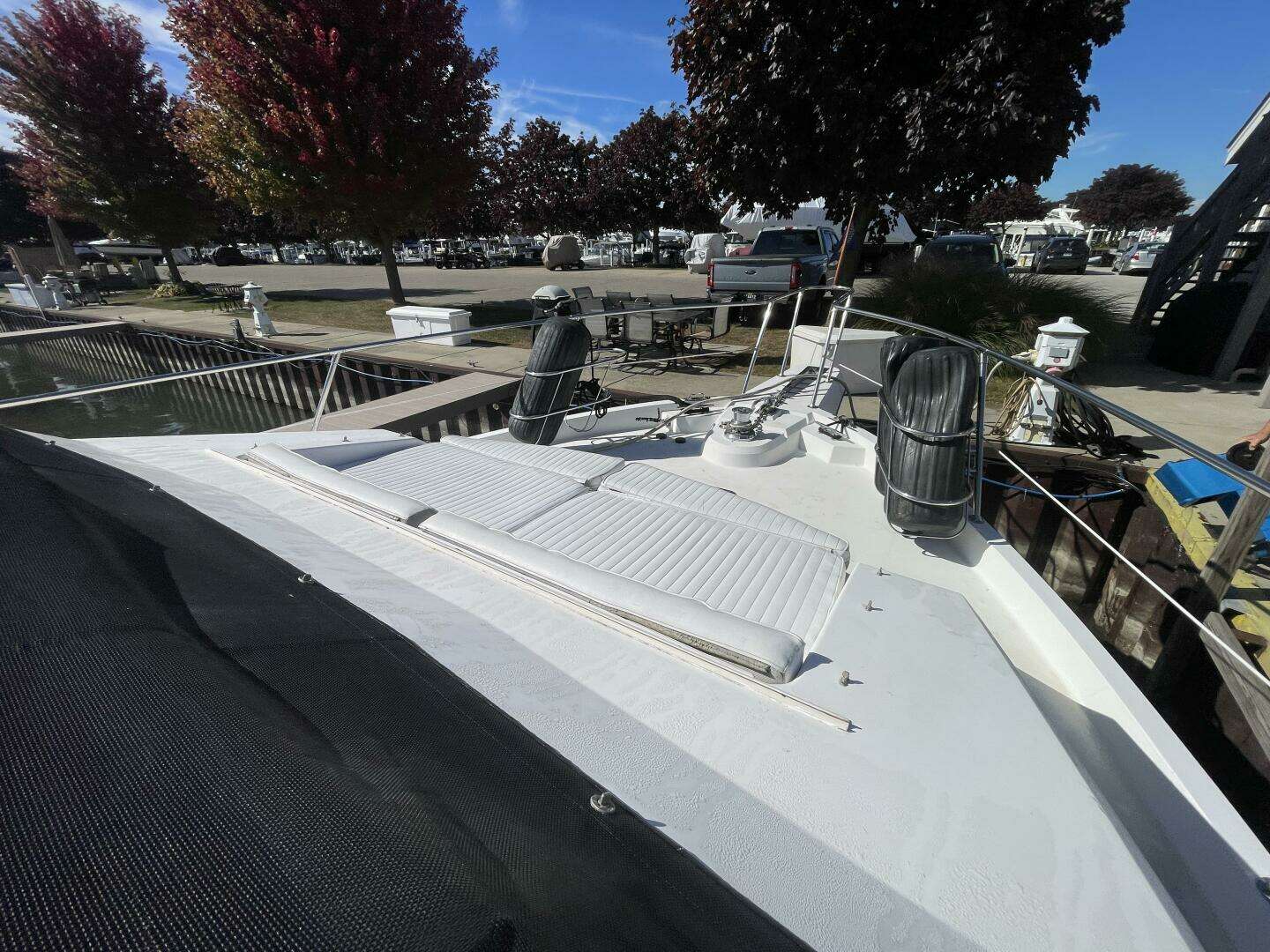 1993 Viking 50 Motor Yacht - Image 16