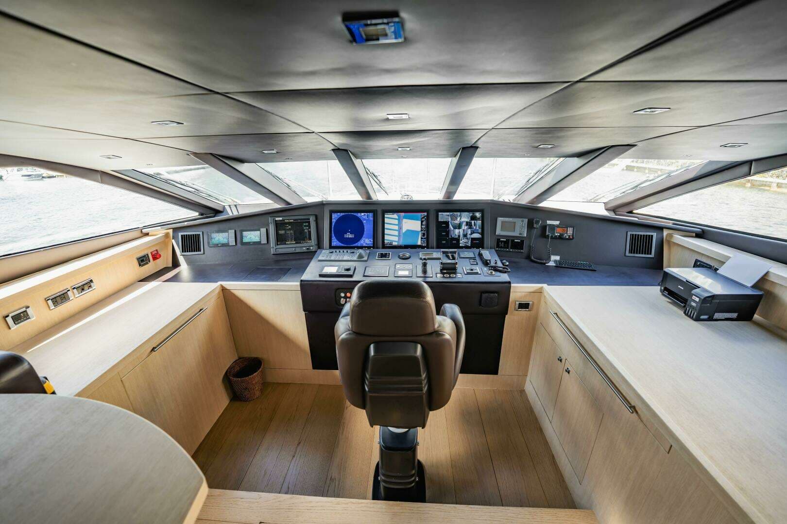 2011 Sunseeker 34 Metre Yacht - Image 38
