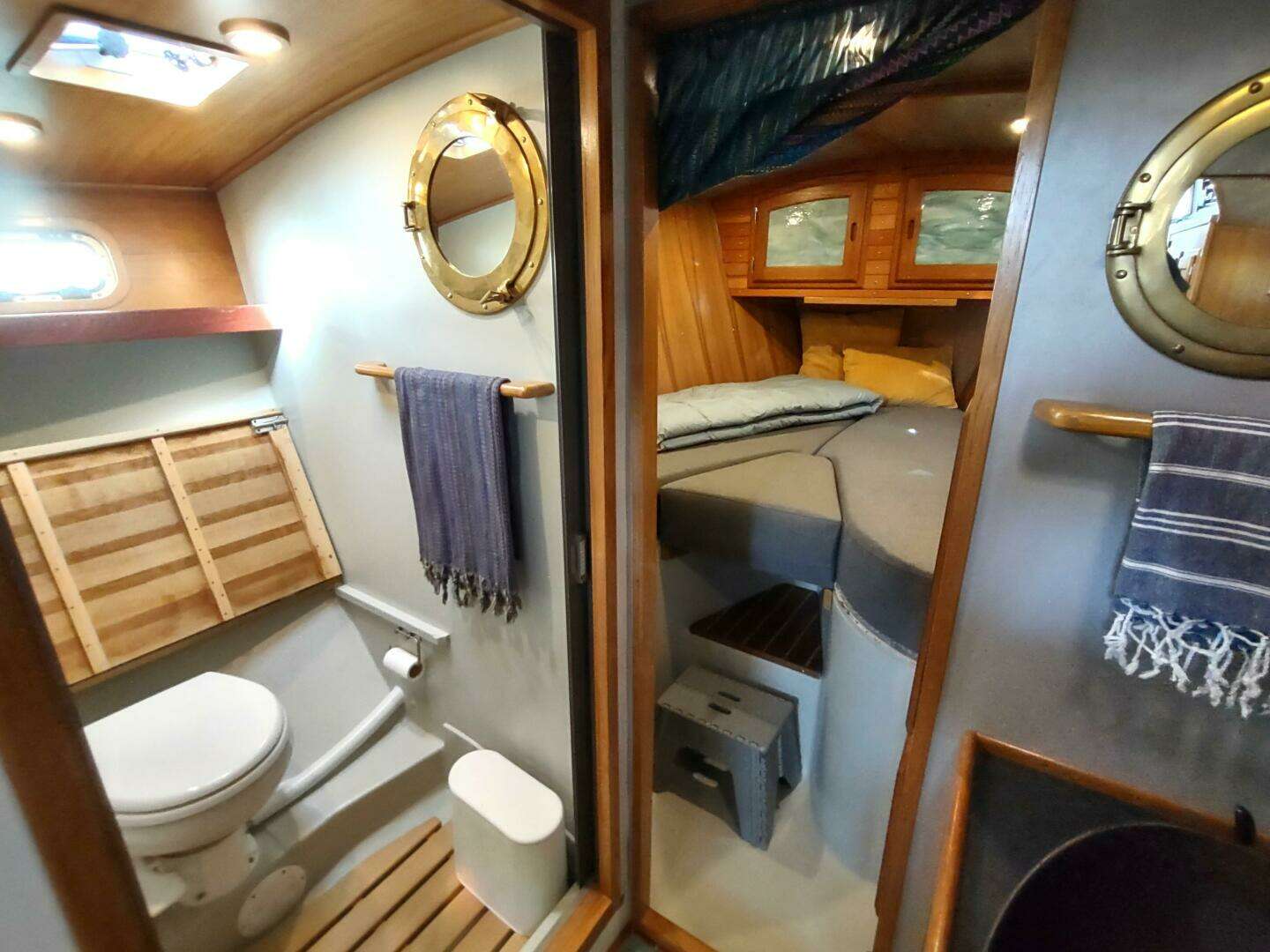1988 Cascade 42 - Image 29