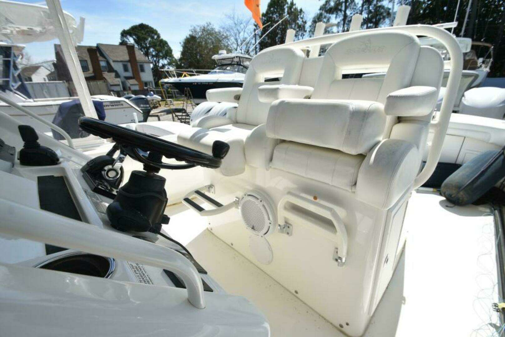 2018 Regulator 34 SS - Image 20