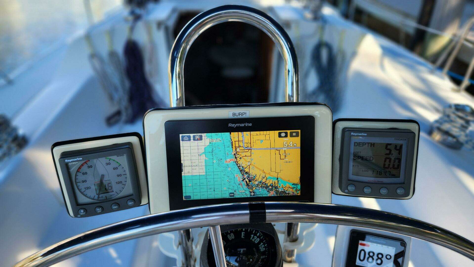 1995 Catalina 320 - Image 42