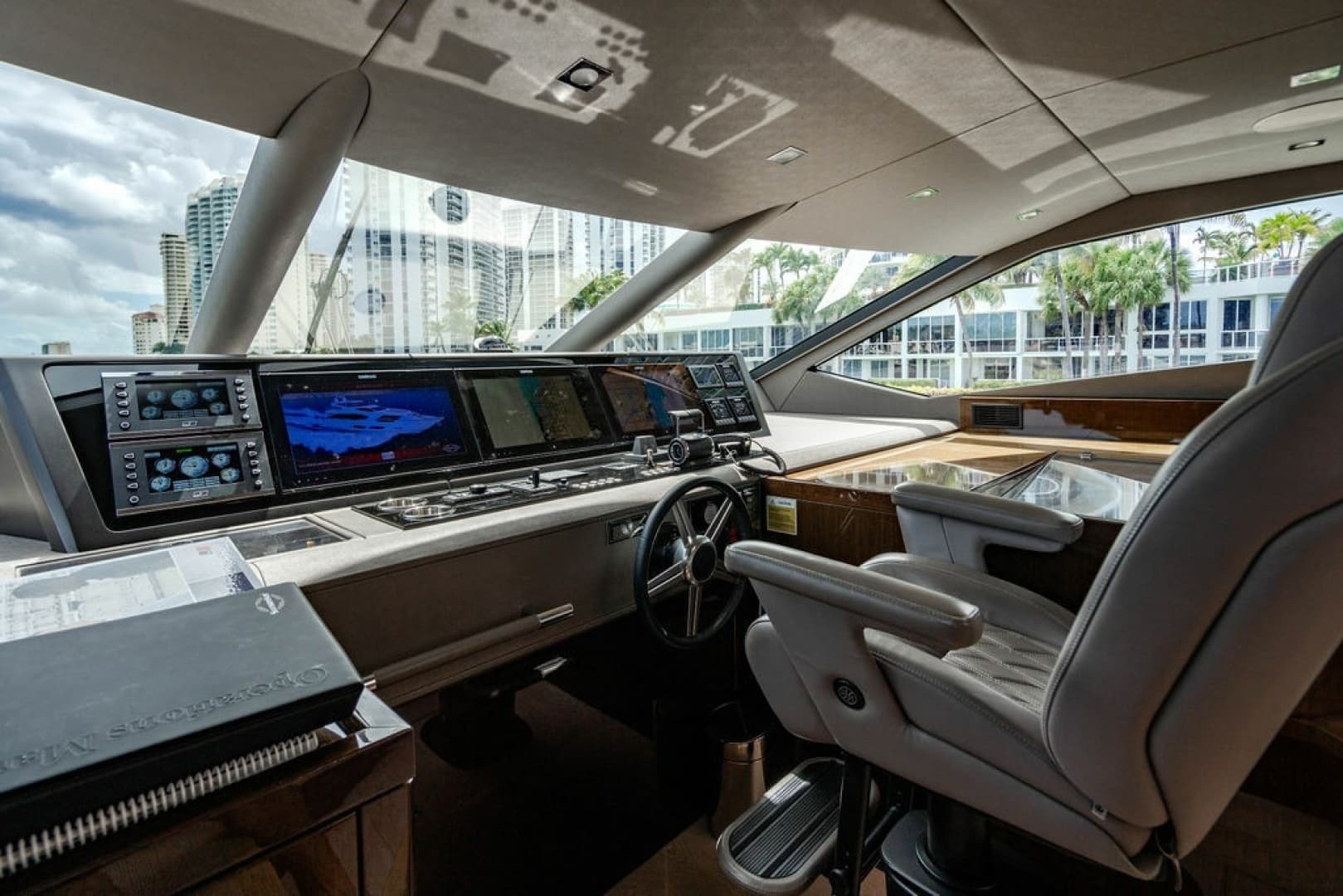 2019 Sunseeker 95 Motor Yacht - Image 84