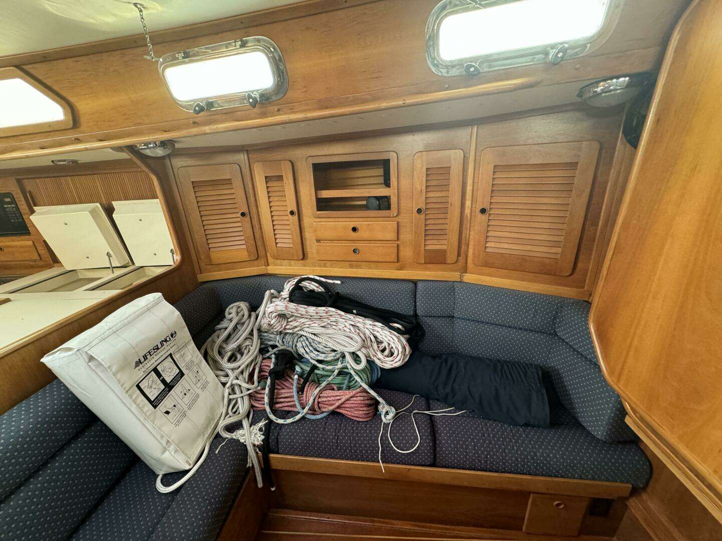 1996 Sabre 425 - Image 46