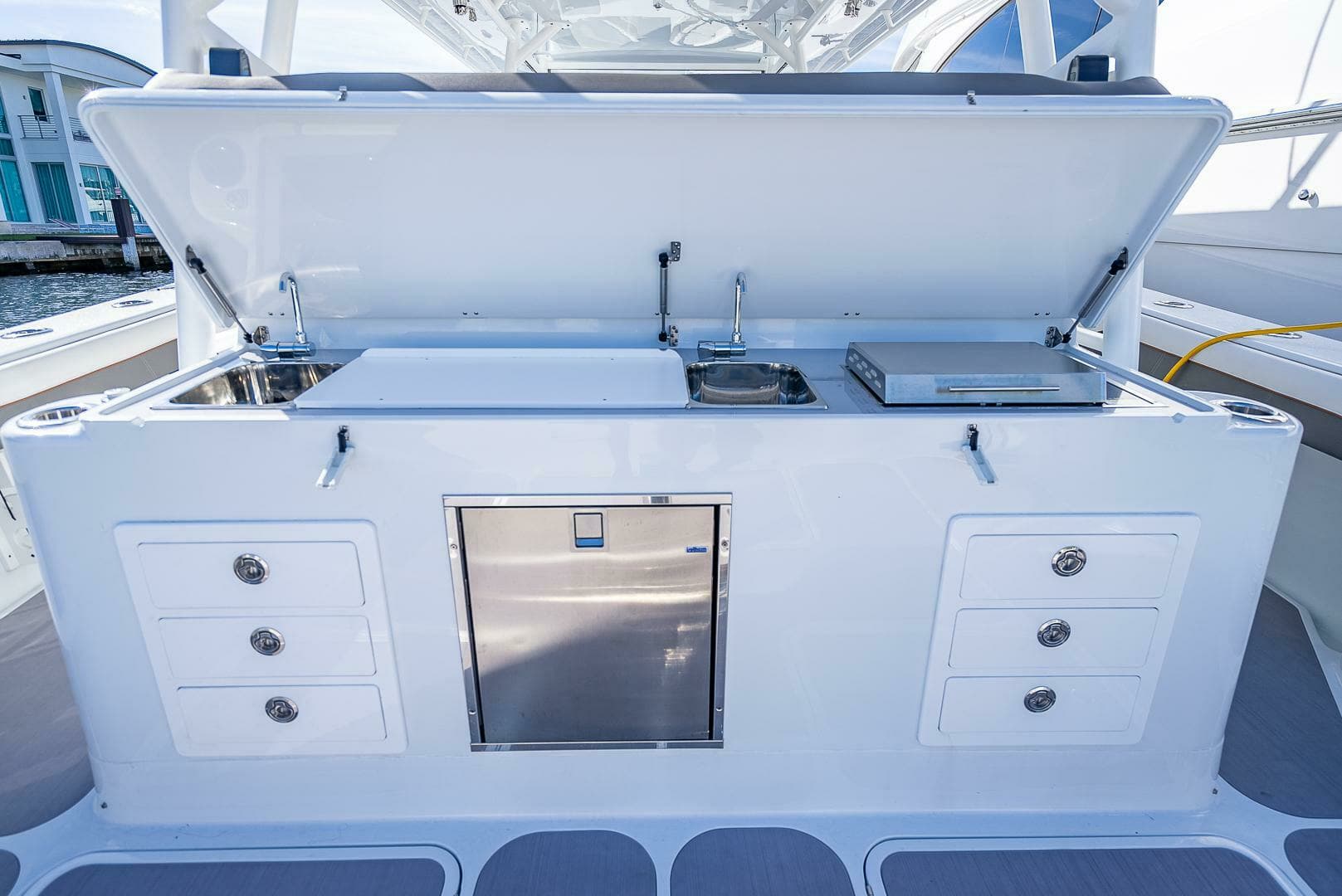2024 Yellowfin 54 Offshore - Image 38