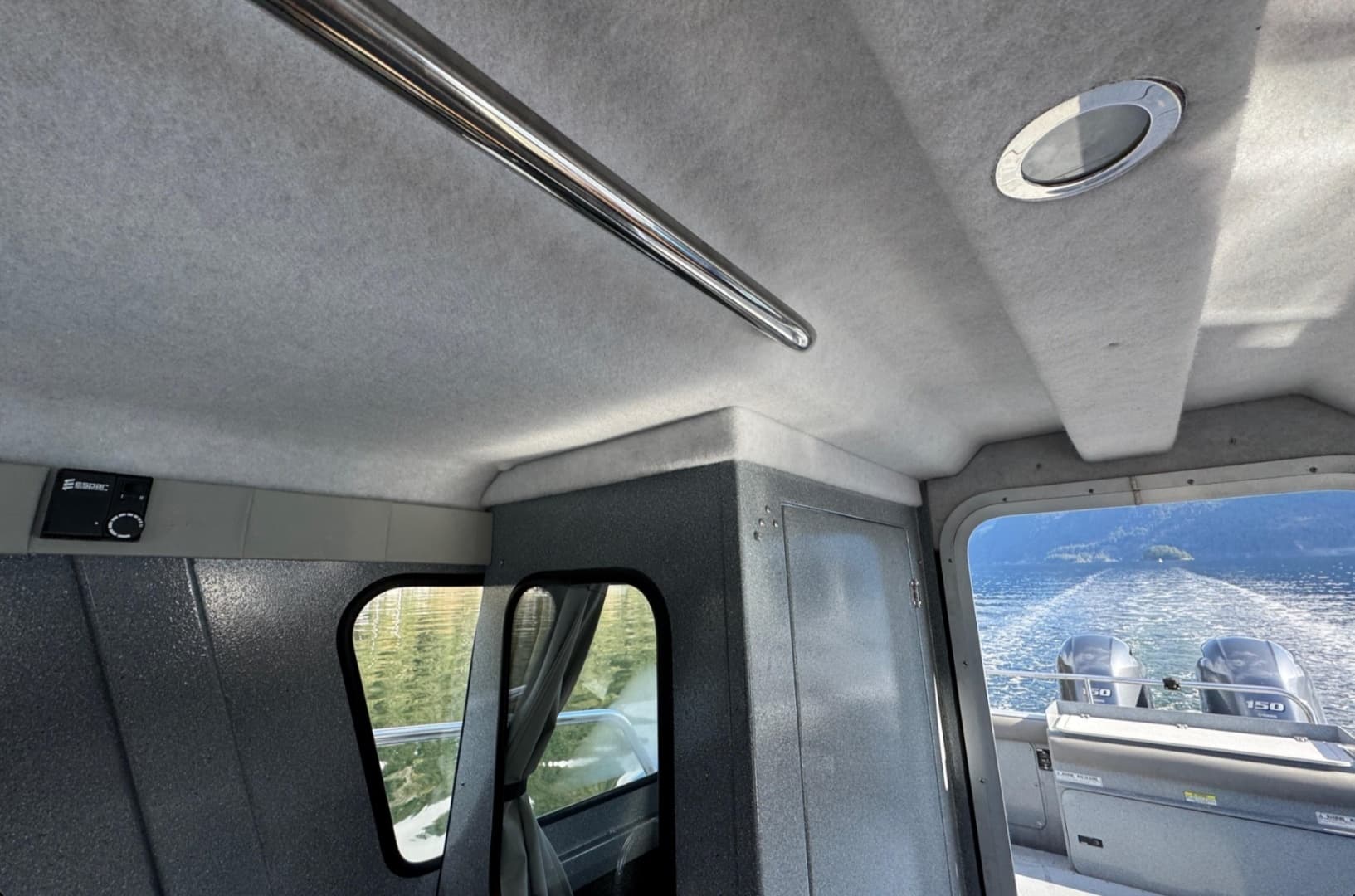 2018 KingFisher 2725 Weekender - Image 20
