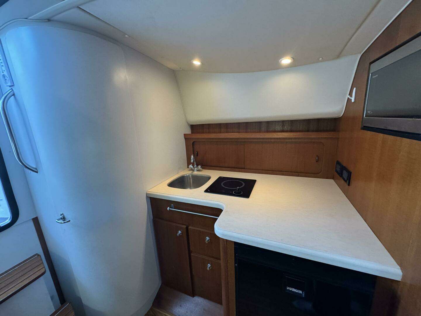 2005 Tiara Yachts 2900 Open - Image 14
