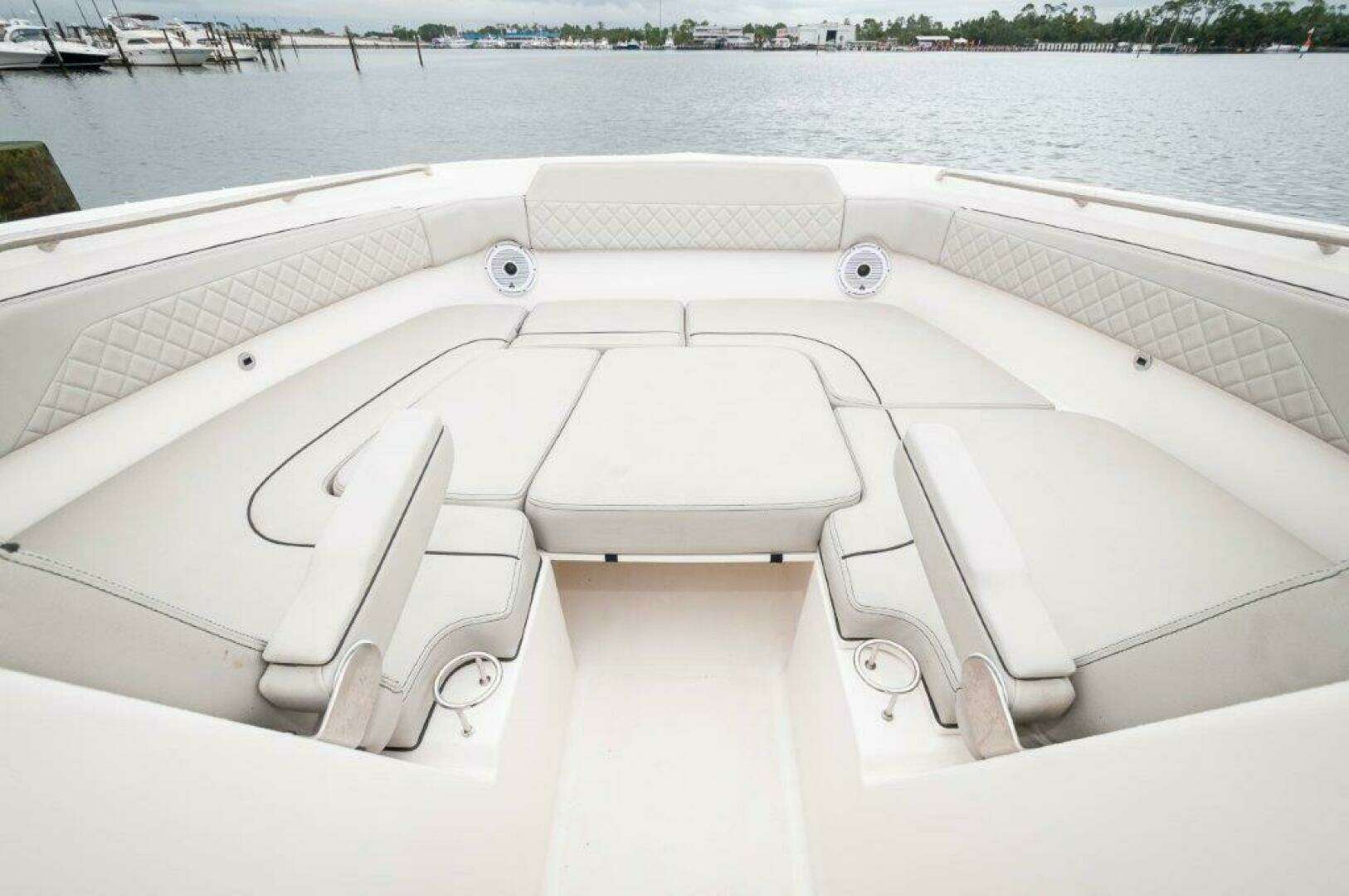 2023 Pursuit DC 365 Dual Console - Image 16
